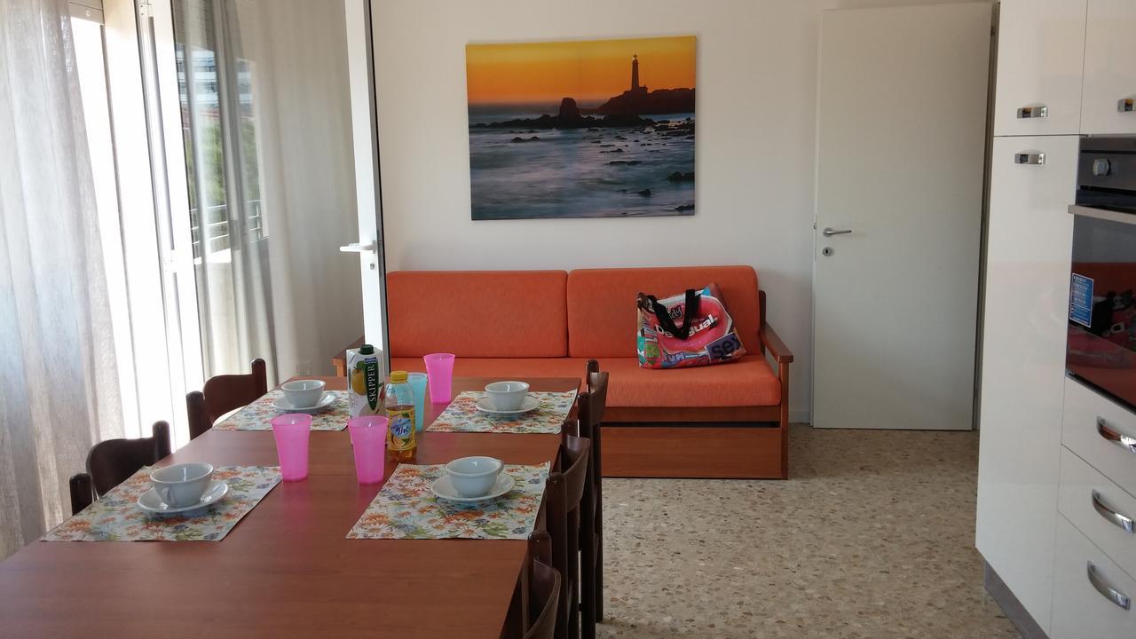Residence Condominio Roma Ераклеа Екстер'єр фото